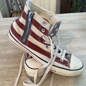 VTG CONVERSE distressed aged look High Top Sneakers Mens Size 9 / Woman’s 11